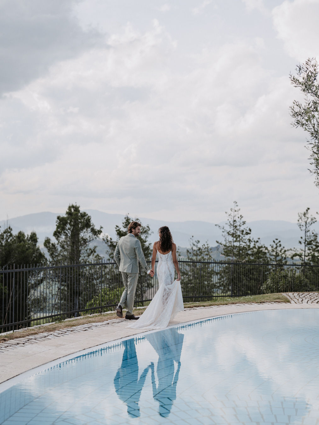 Toskanahochzeit-am-Pool.jpg