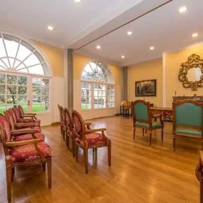 Schloss Ehreshoven Ursaal